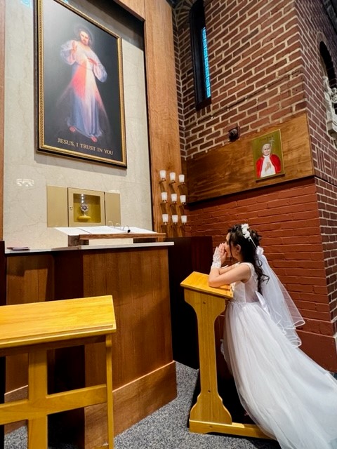 Valentina Praying